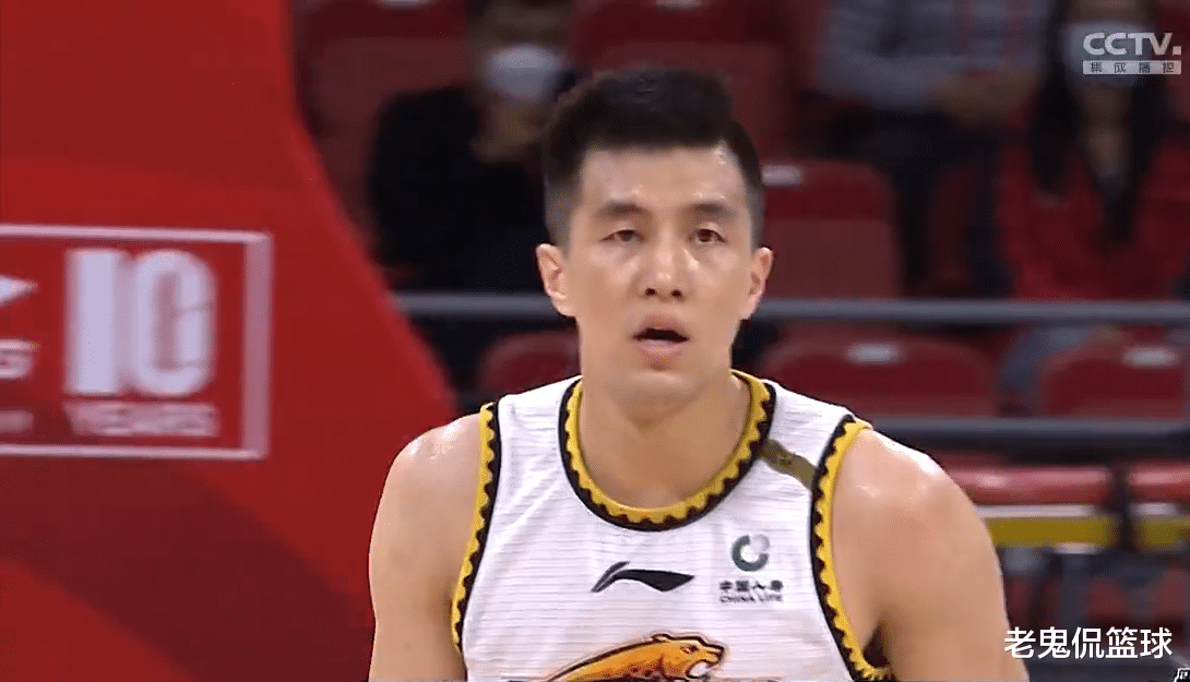 泰伦·卢|又怎么了？从11+4到24+11，郭艾伦爆发后发声：一天不够憋屈的！