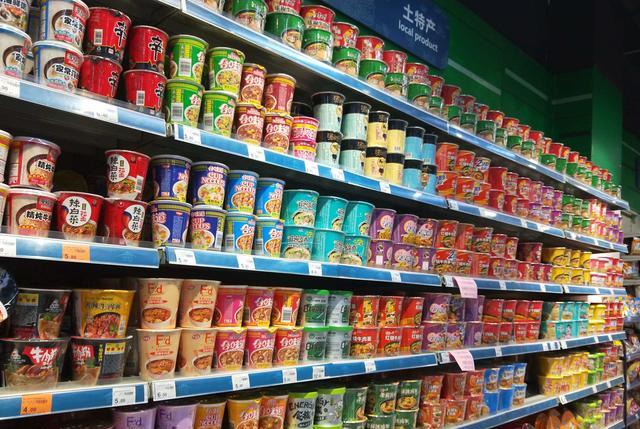 你看不上的“垃圾食品”,在非洲却是“富人标配”,只用来招待贵宾