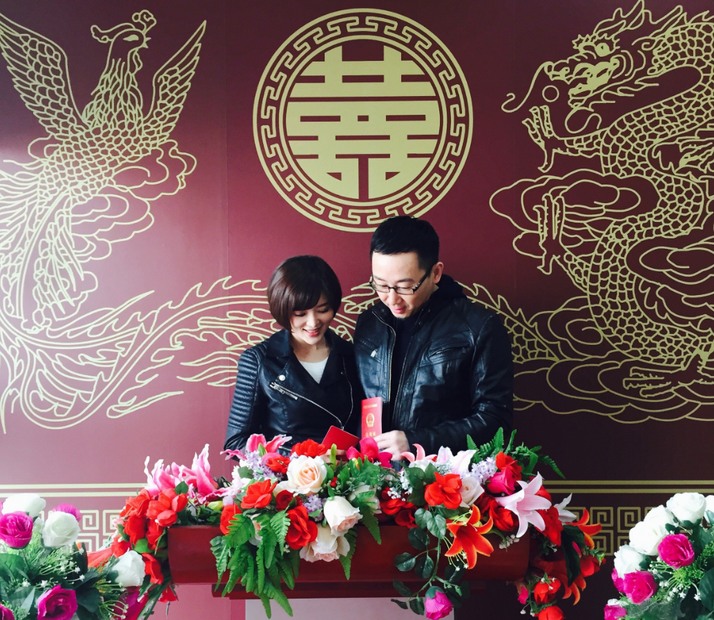 胡蝶|央视主持人胡蝶：嫁大12岁导演陆川，婚后独自产检、长期分居