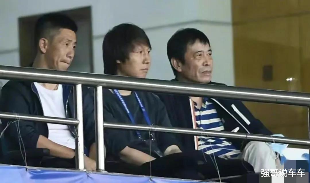 李铁|李铁刚出问题，其妻子决定分手，是感情没了还是另有想法