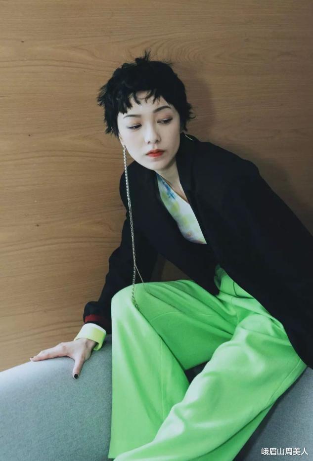 饺子 脸上有这3个“特征”的女生，就剪掉你的长发吧，短发会更女神