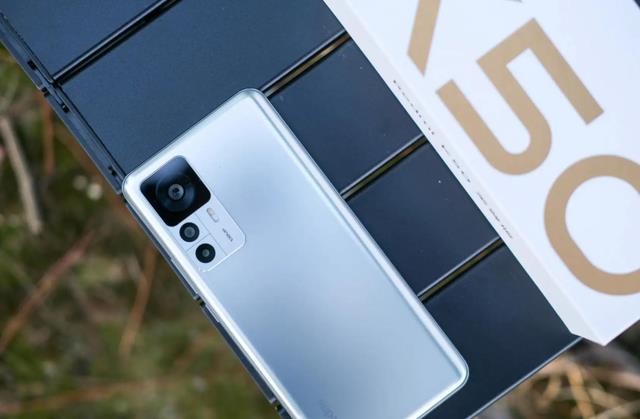 卫星|红米“又放大招”，骁龙8+处理器、120W快充加持仅2999，确实强