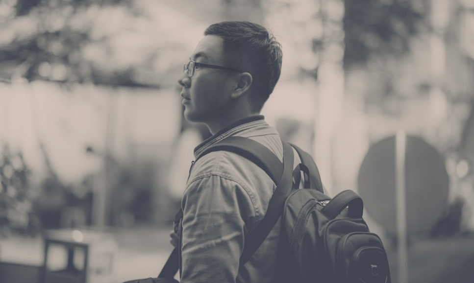 为什么孩子不懂得心疼你,从接他放学时你就做错了