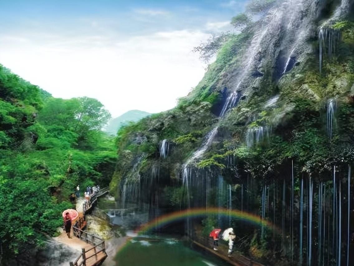 携程|河南一景区，被称为“小九寨”，其中一处让男女游客脸红不已