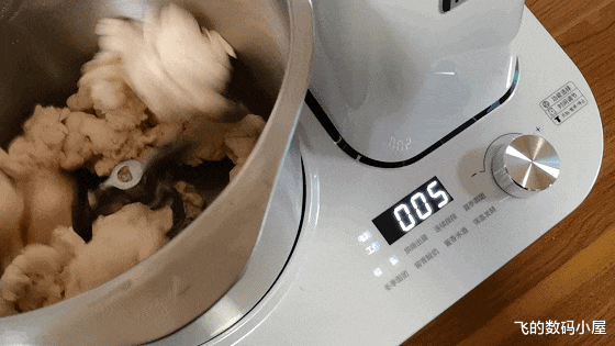 和面是个技术活？有了moido 多功能和面机，新手也能变面食大师