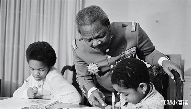 非洲|嫁给非洲总统有多惨?2年生2个女儿,丈夫还提出过非常无耻的要求