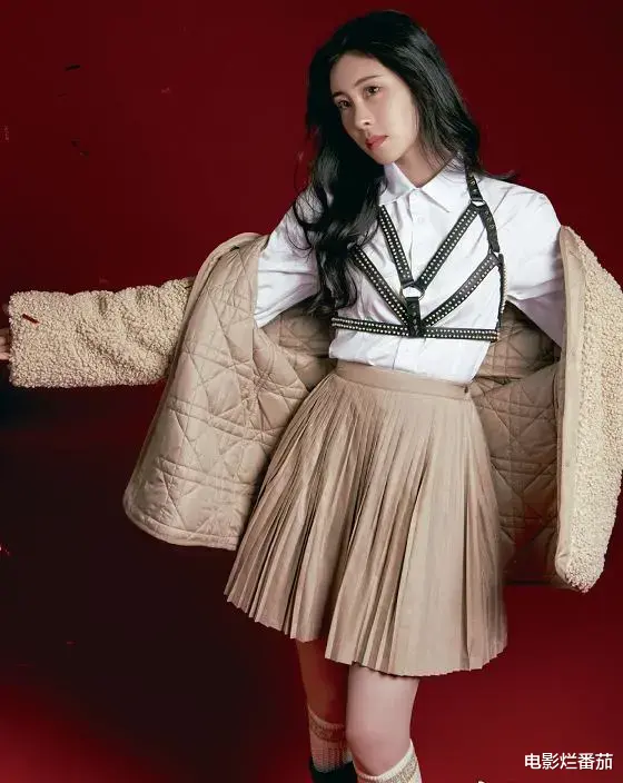 春晚|卫视春晚比美:baby离婚后美呆,关晓彤衣品没得挑,杨幂惊艳全场