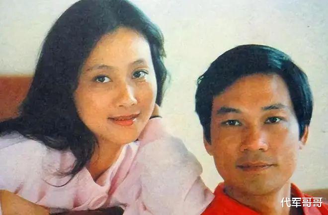 黄梅莹|她凭《渴望》爆红,嫁给小2岁老公恩爱38年,如今72岁气质依旧