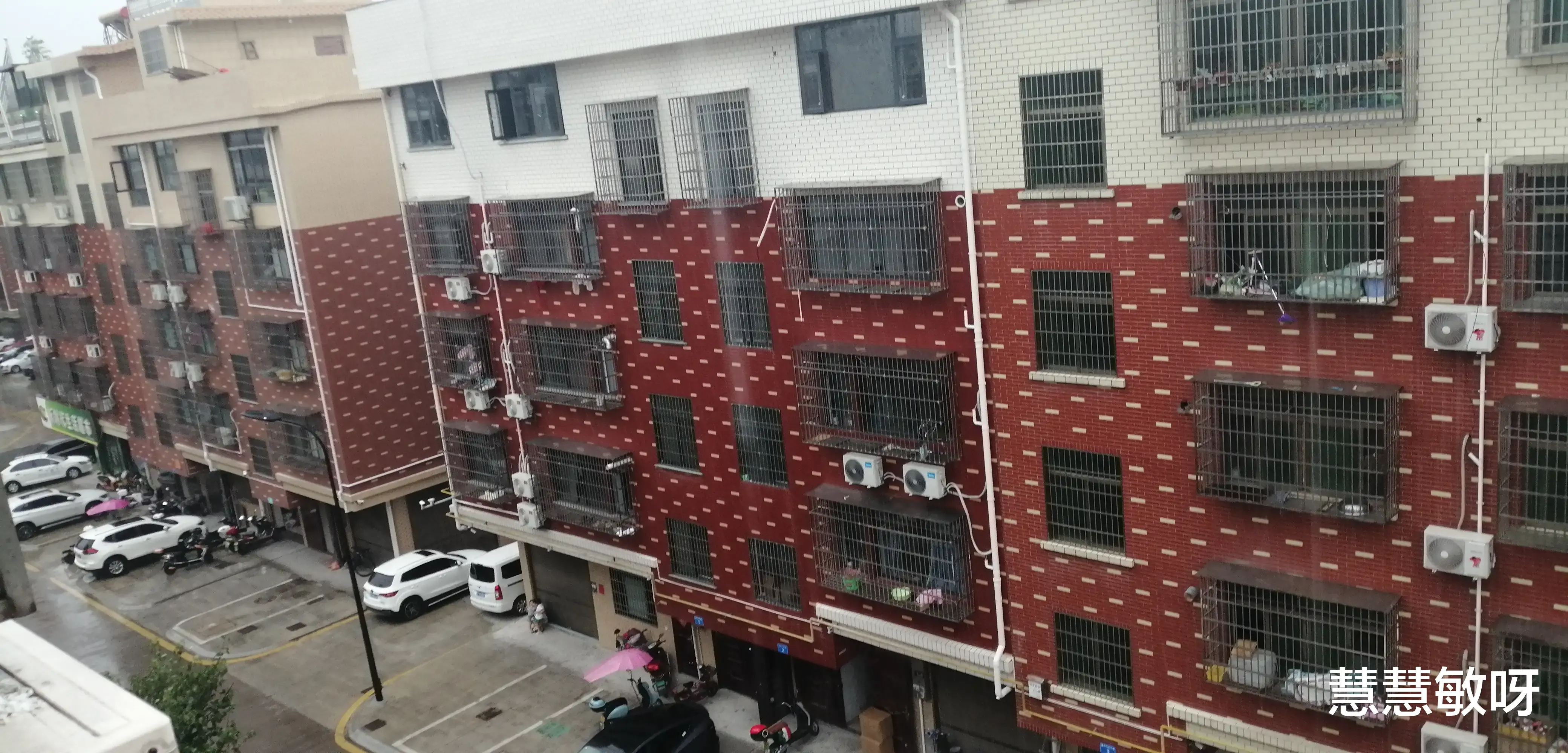 房东发帖:我家的一个单间里住着夫妻2人。8月用了5吨水,竟然说水表跑得太快了