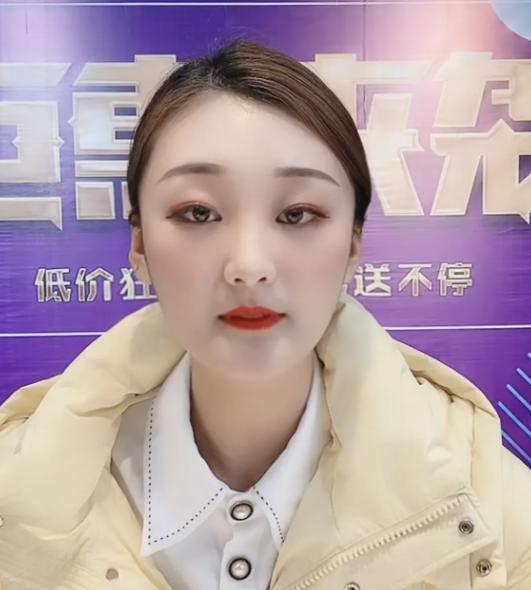 陈亚男|陈亚男更新作品,抱怨没人懂她的苦,网友:骗钱骗名委屈你了?