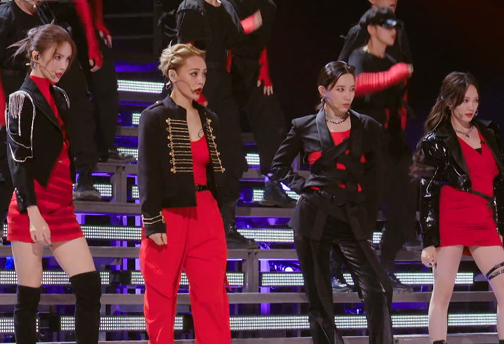 浪姐1|《浪姐3》四公，却让《浪姐1》上热搜，第一季姐姐在这找到了团魂