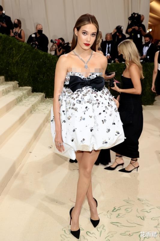 谷爱凌|19岁谷爱凌亮相美国晚宴，与顶流人物同框合影，自曝旧金山豪宅