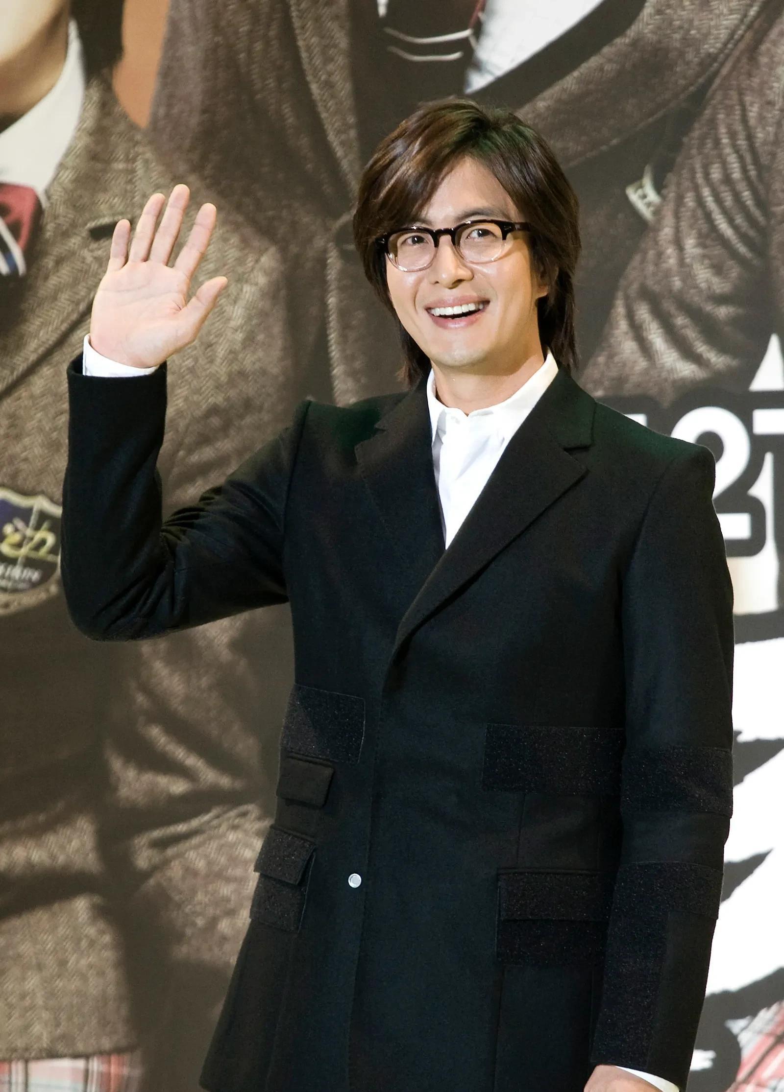 裴勇俊|50岁裴勇俊突传退休！销声匿迹10年如今过得怎么样？