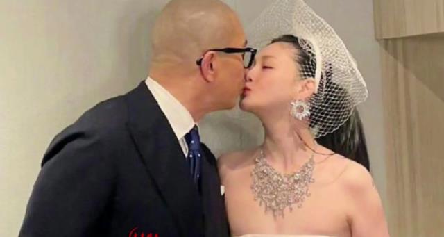 昆凌|昆凌说自己想生三胎，周杰伦觉得一个就好，喜欢生娃的女星很多