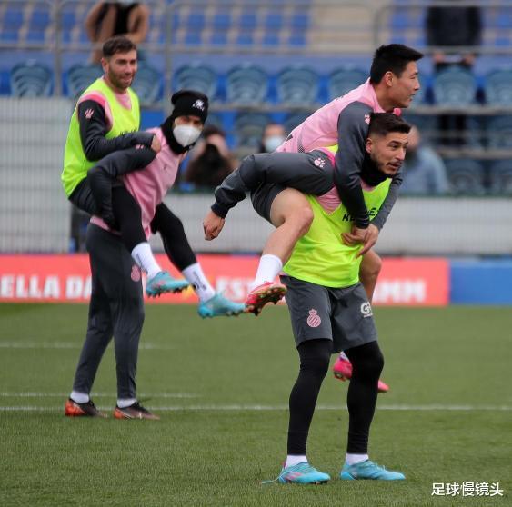 武磊|0-1到0-2！西班牙人PK苦主，遇13年魔咒，武磊心态好：训练场大笑