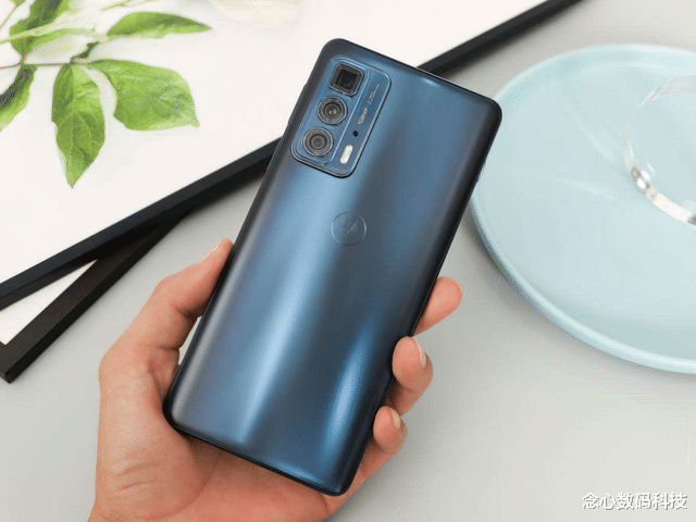 荣耀|最便宜的3款12GB+256GB手机，优缺点各不相同，都在2000元以内