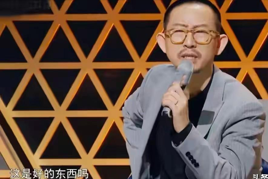 王源|如今当真是流量时代?一部代表作品都没有,却高高在上当评委!