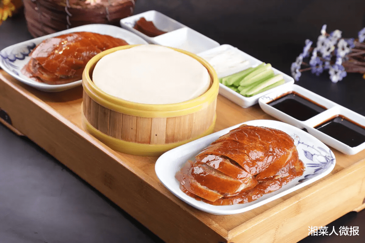 2022最流行的菜居然是它？说说风靡湘菜餐厅的烤鸭