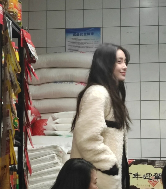 任嘉伦|《暮色心约》路透照曝光，baby满脸疲惫，任嘉伦身高引发热议