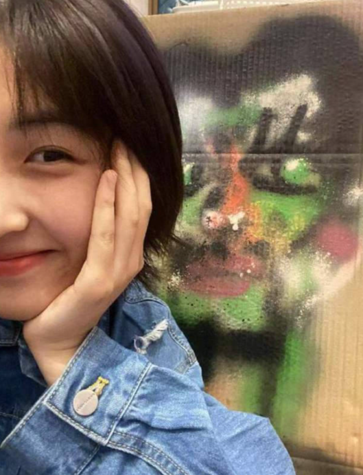 焉栩嘉|张子枫焉栩嘉恋情曝光，请网友放下助人情结，祝二人幸福