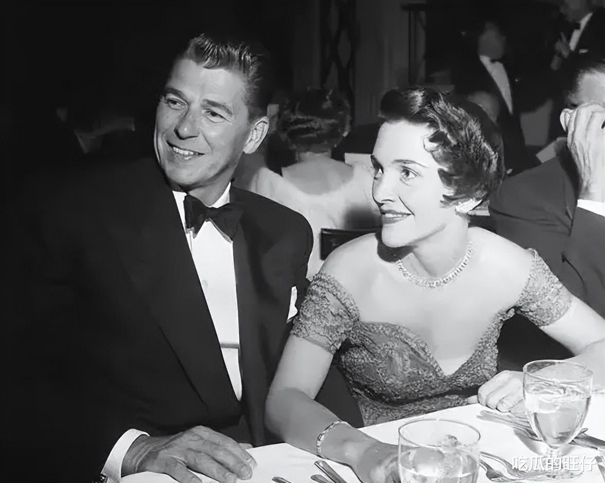 赵丽颖|里根无视梦露的魅力，对南希一见钟情恩爱52年，到老只认她一个