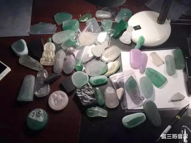 翡翠|翡翠新手不知道怎么选翡翠？5大要素带你入门