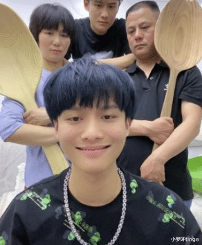 古力娜扎|网红小杨哥有多火,粉丝超过刘德华,直播实时观看人数超190万