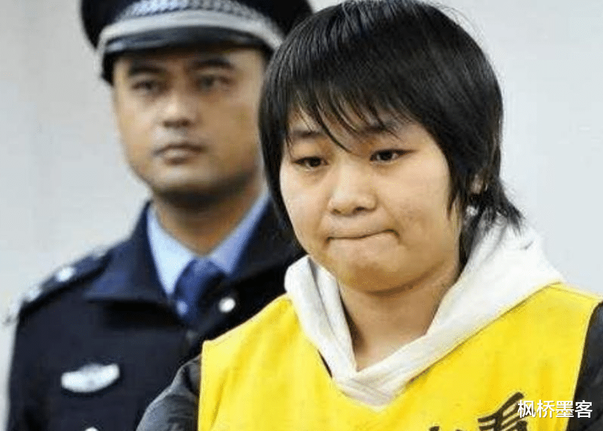 女孩|09年，广东19岁少女被捕！弑亲后淡定玩手机，直言：在帮他们解脱