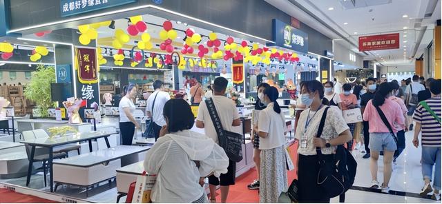 住房公积金|三天超3万人！华丰中国郑州家具展为行业注入“强心剂”