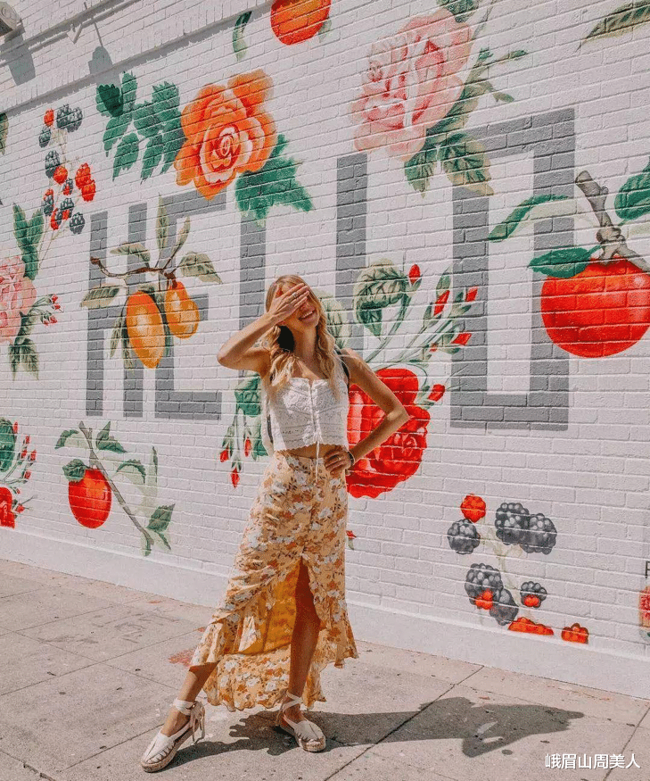 最近三木带火了一条裙子叫“剪刀裙”，洋气显瘦，回头率可高了