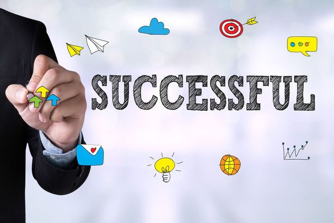 耳钉|能力差不多的人,有些混得很好,有些混得很差,躲不开的职场定律