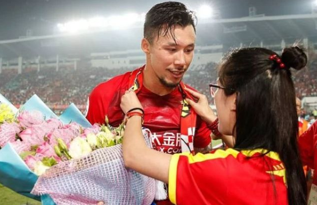 贝克汉姆|确定大练兵！李霄鹏见女足夺冠心急，3大国脚或被清洗