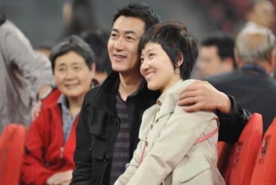 央视|央视主持人竟然是夫妻？共同生活18年不为人知，俩人也太低调了！