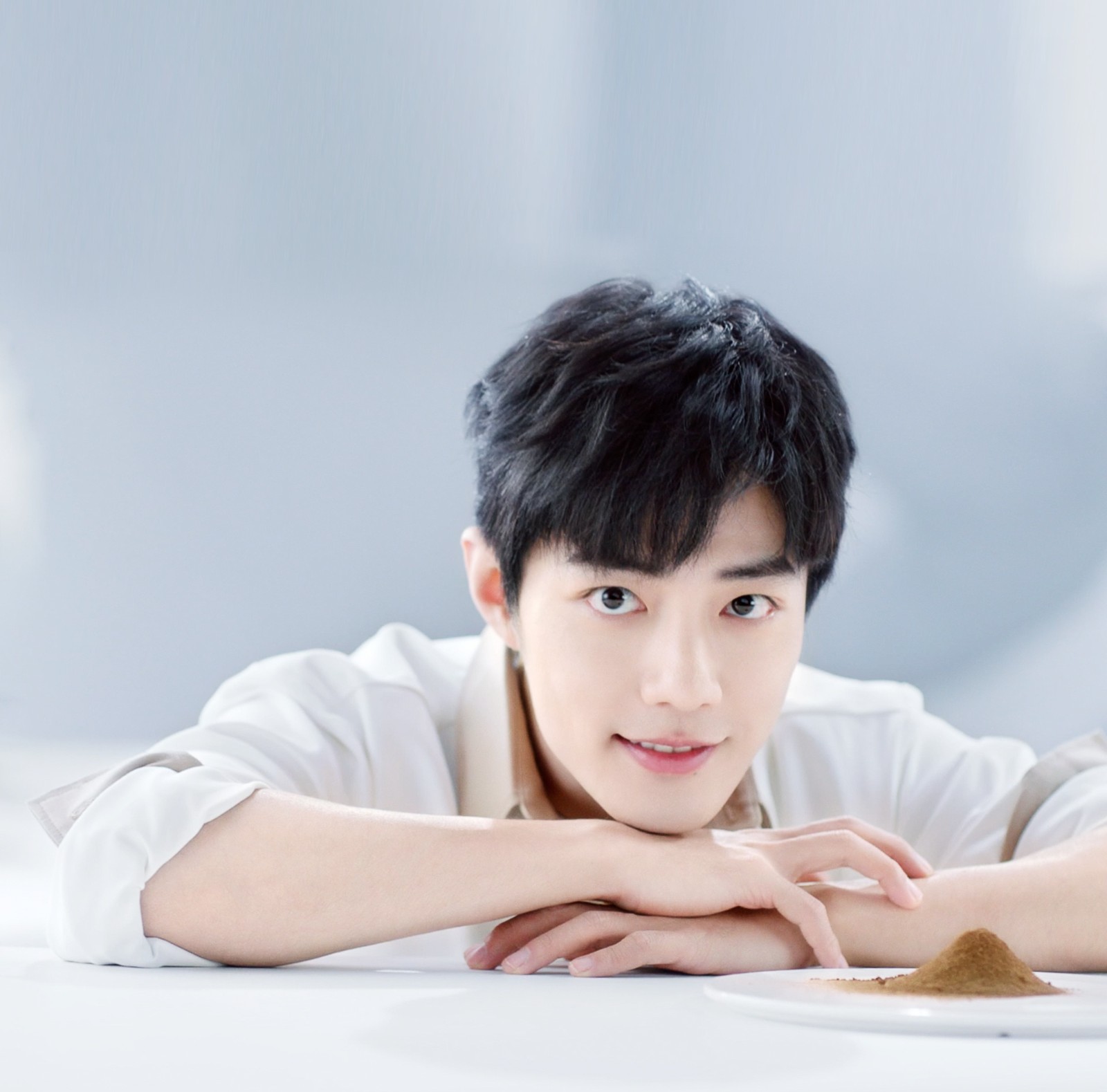 杀青|两部男主的肖战,杀青和庆功宴同时举办,鹅厂高层齐聚给足排面