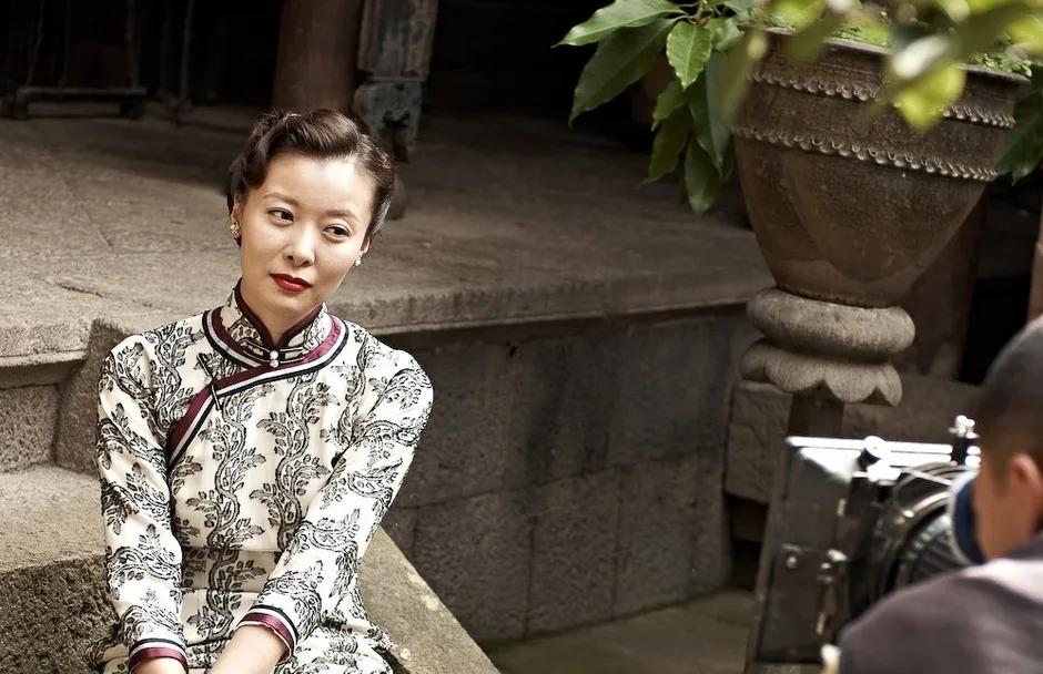 柯蓝|演员柯蓝，经历4段感情，为何50岁还是单身，她究竟在追求什么？