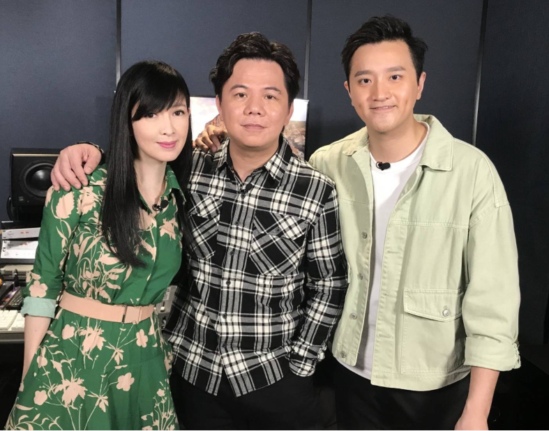 周慧敏|“玉女掌门人”周慧敏，颜值气质出众，却嫁给了花心男！