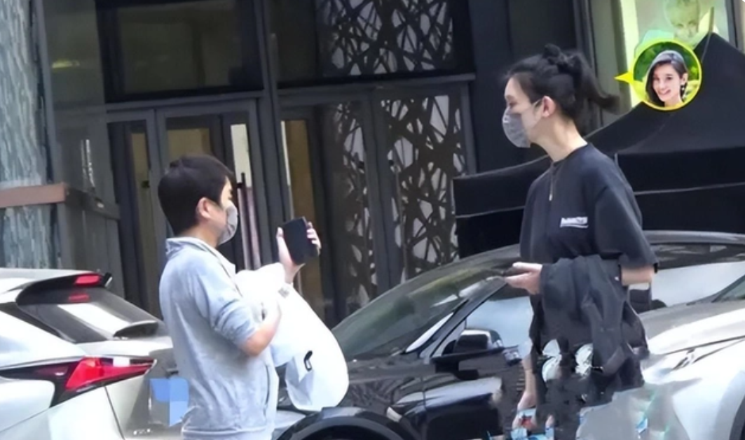 奚梦瑶|奚梦瑶携父母与婆婆聚会，双亲身材高挑气质好，女儿首曝光酷似奚梦瑶