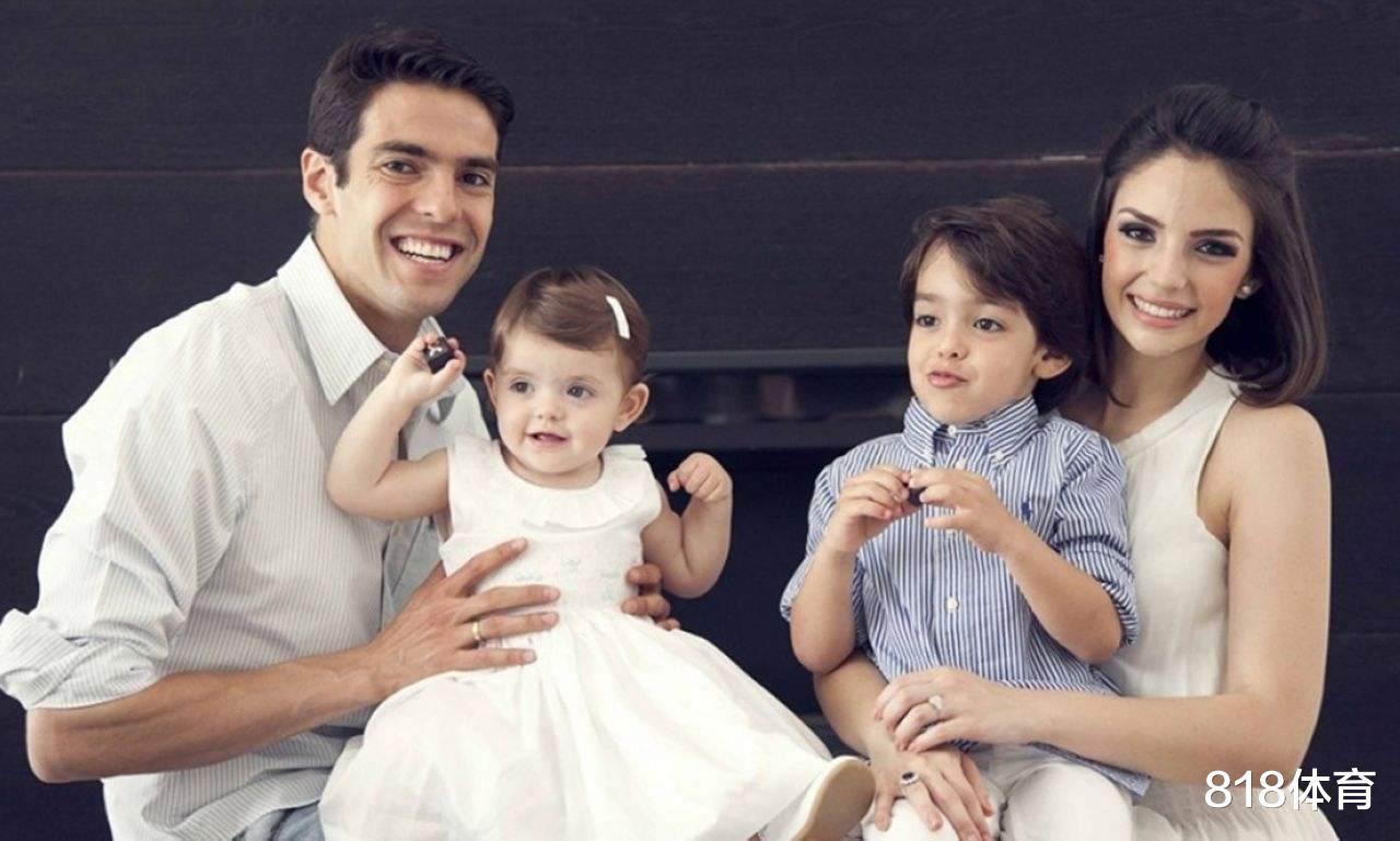 超模|大四喜! 40岁卡卡第4次当爹, 超模娇妻怀孕5个月, 前妻所生儿子已14岁