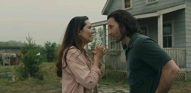 郭碧婷|美剧《梦魇绝镇》田园画风，惊悚新奇，怪物的形象不特别却吓人