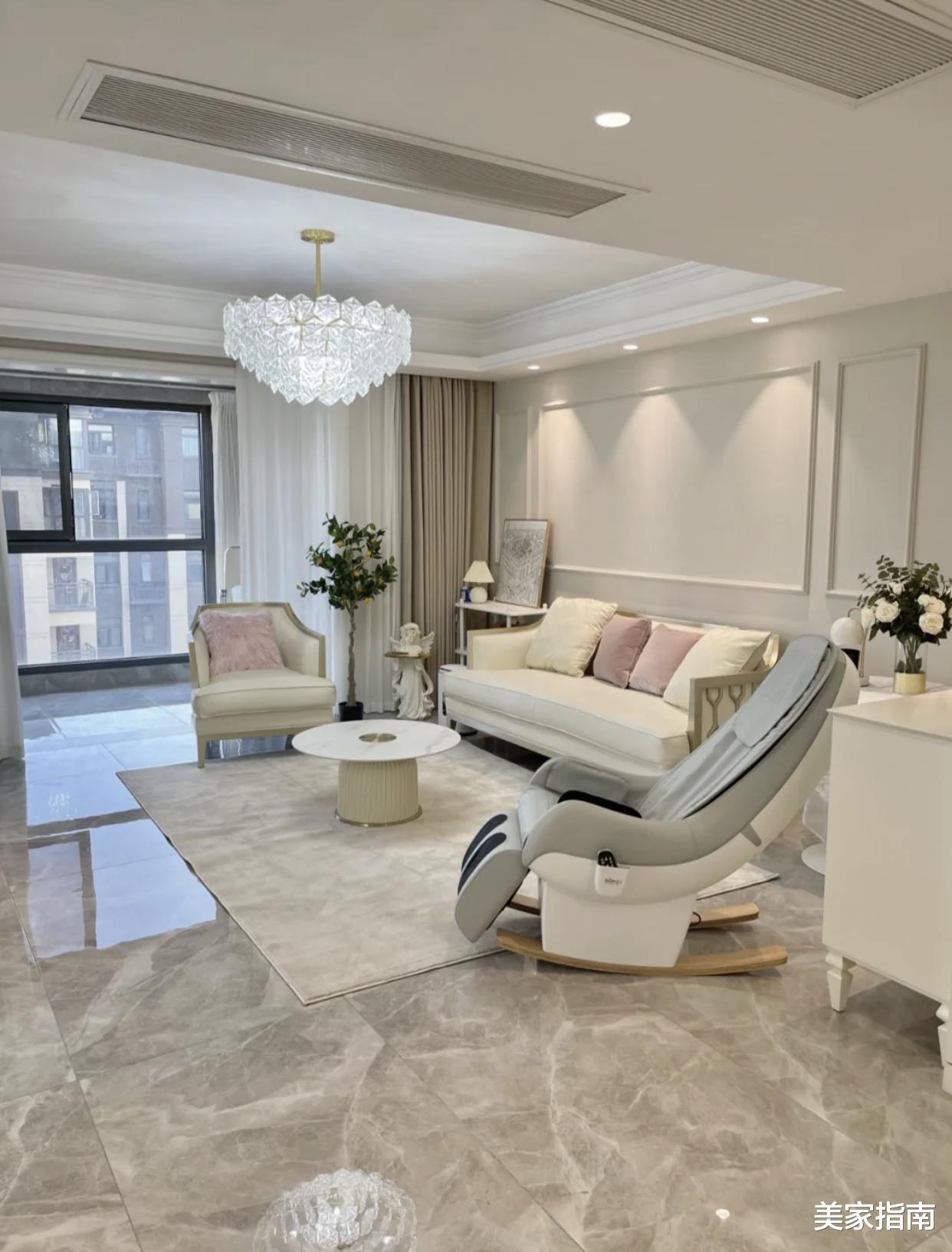 这届年轻人装修客厅,必须要有的“八大件”,究竟是不是智商税?