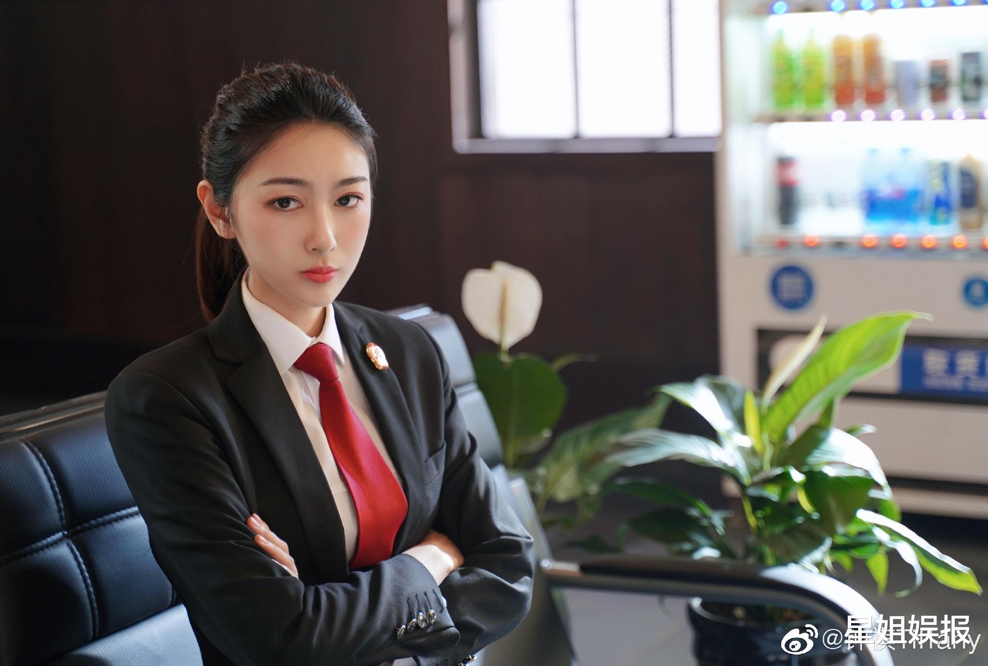 钟祺|钟祺：曾是选美冠军，还是《双世宠妃》的曲盼儿，《沉香如屑》也有她