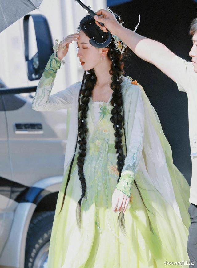 陈都灵|陈都灵《狐妖小红娘》造型美翻,神还原月啼暇,颜值杨幂都压不住