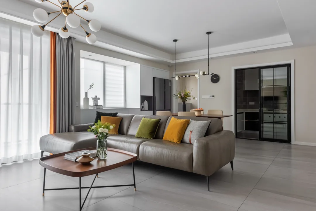 115㎡小三室现代，三口之家