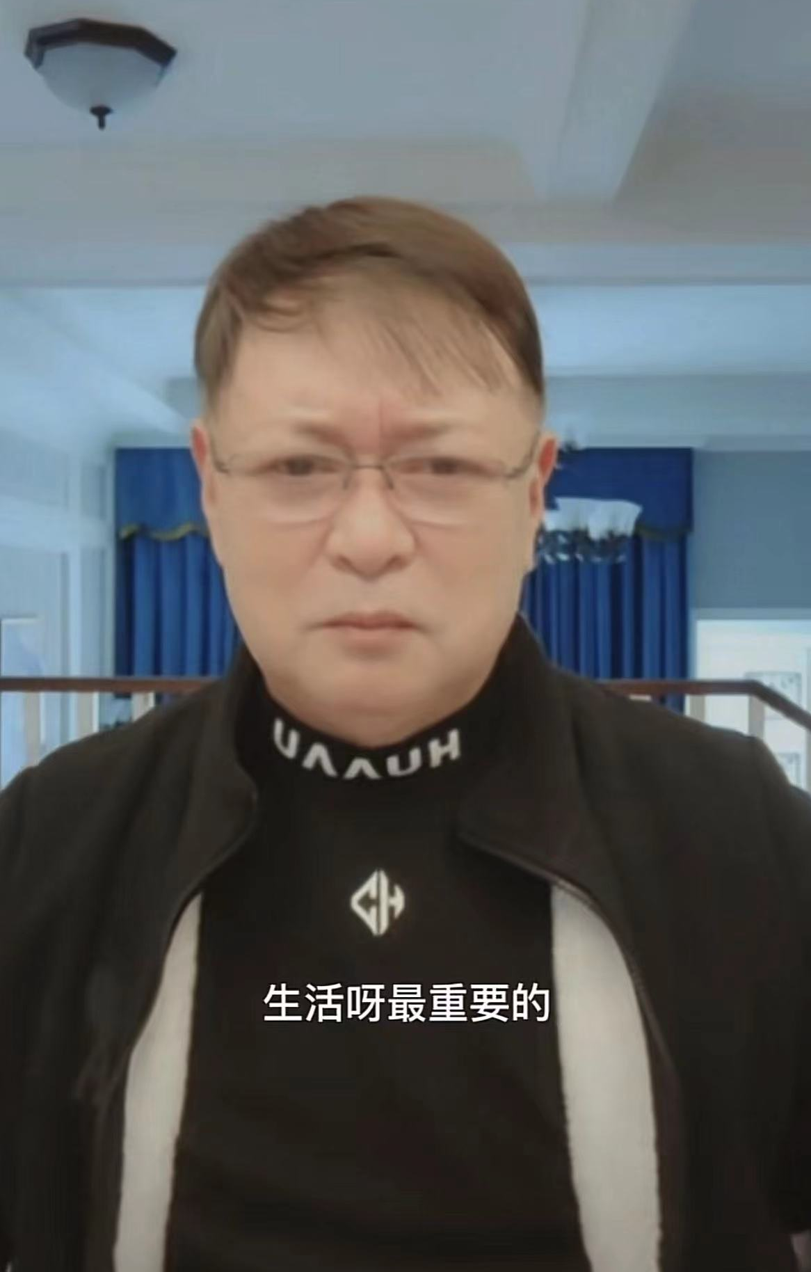 “囚歌王子”迟志强回东北老家,眉毛脱落老到快认不出