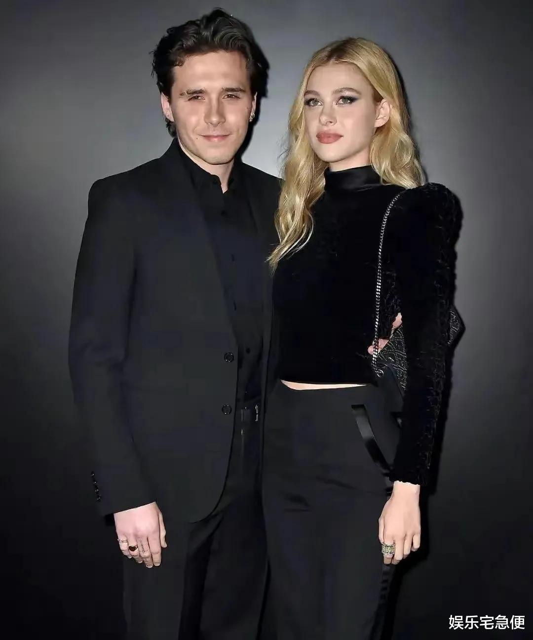 纽约|贝克汉姆长子与妻子纽约夜游，当街搂腰亲吻，妮可拉身高不如大布