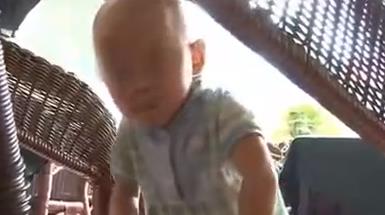 13年,老妇花3万元买了个孙女,半年后要求退货退款,警察傻眼了