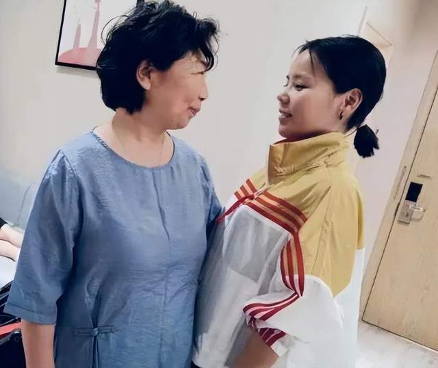 带货|熊磊直播口碑回升?有网友向熊磊道歉曾误解对方,本人回应情商高