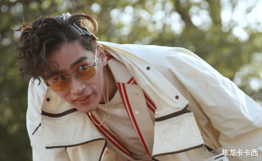 acgn漫评|狩崎初次变身假面骑士demons 蜘蛛侠打斗风格 操控蛛丝的神辅助