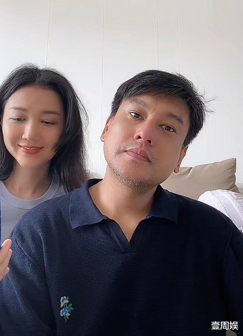 朱孝天|43岁朱孝天罕见直播,胡子头发都花白,网友:怎么老成这样了?