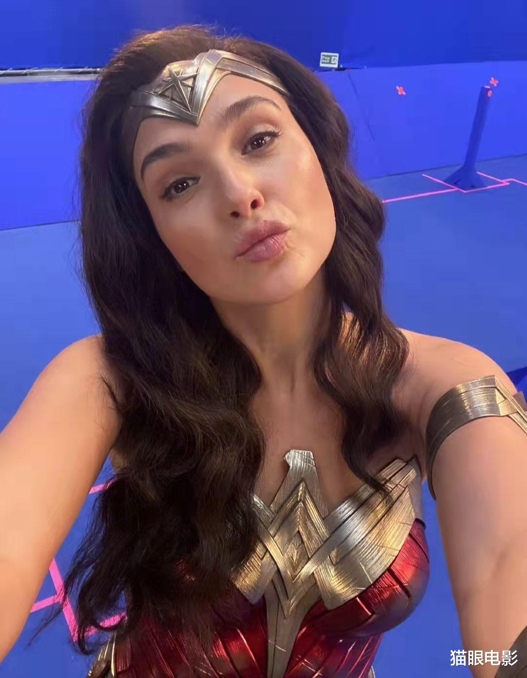 盖尔·加朵|双厨狂喜！莎莎演绎神奇女侠被本尊看到了，盖尔加朵说很喜欢